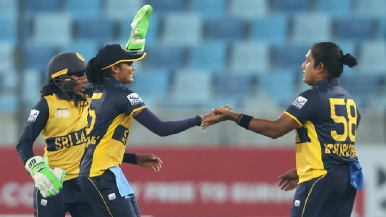 Chamari Athapaththu's Explosive Knock Powers Sri Lanka to Nine-Wicket Win Over UAE